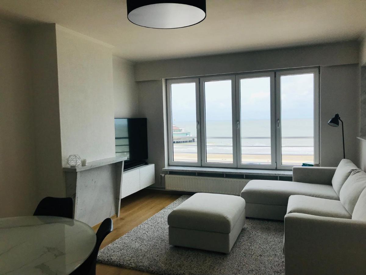 Ruim Appartement Met Zeezicht Blankenberge Dış mekan fotoğraf
